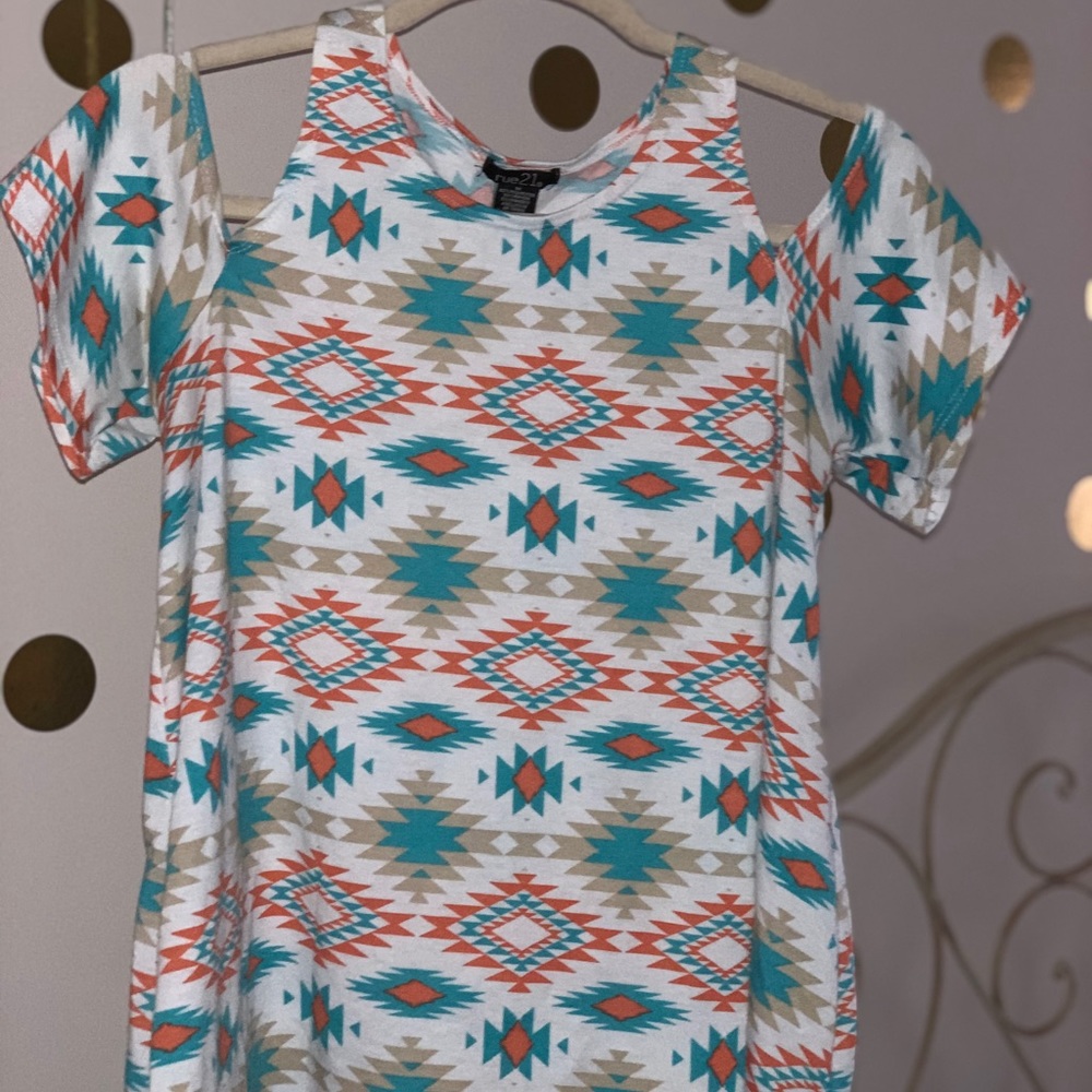 geometric t shirt